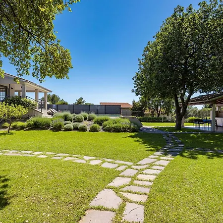Monte Uliveto Villa *